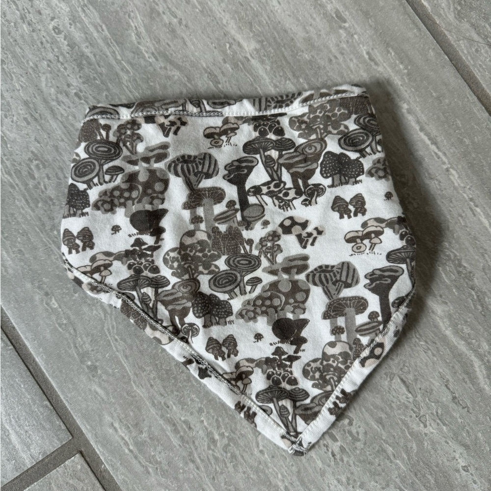 Kate Quinn Baby Bandana Bib